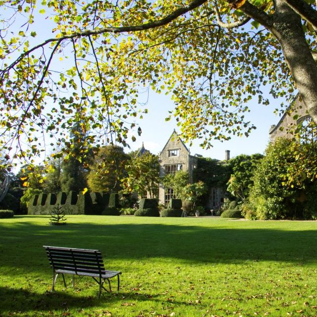 Art of the Garden 16 Nymans