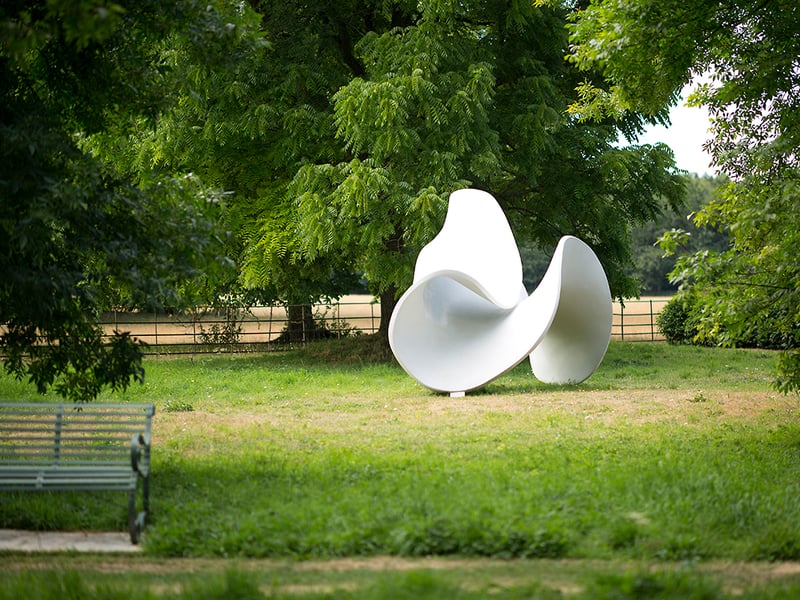 eilis-o-connell-sculpture-in-west-dean-gardens